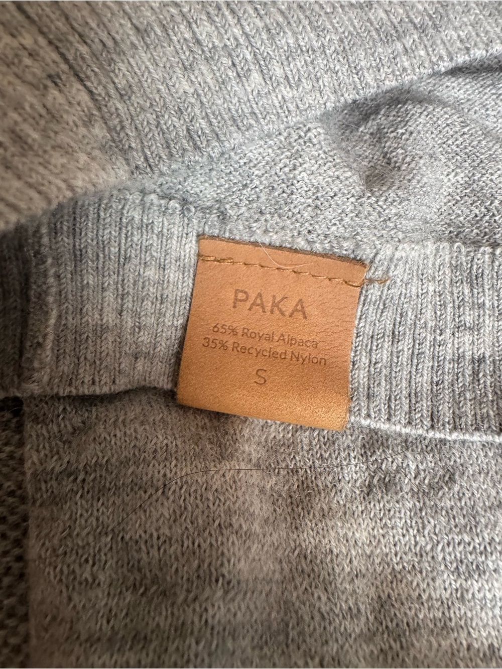 Paka Apparel lightweight crew alpaca sweater in light gray - Picture 4 of 6